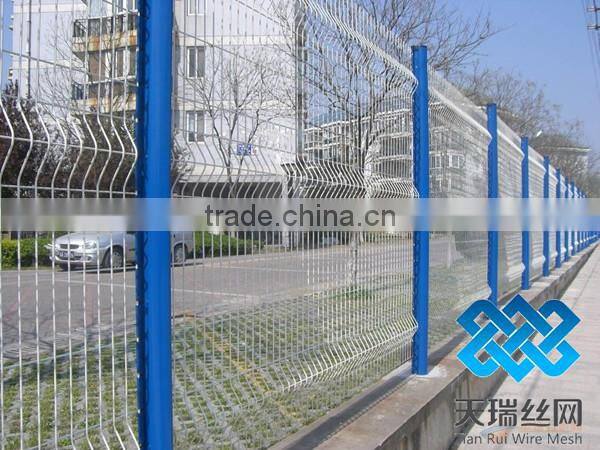 Europe welded triangle bending fence /welded folding fence