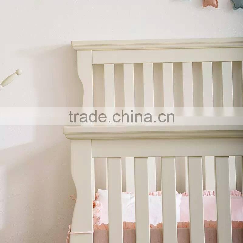 Classical French Style Happy Kids Antique White Solid Wood Carving Baby Crib, Classic European Style Kids Furniture BF11-02274c