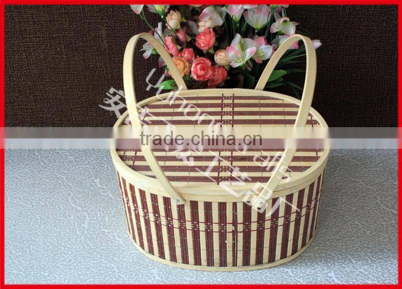 Strong bamboo storage basket with handle