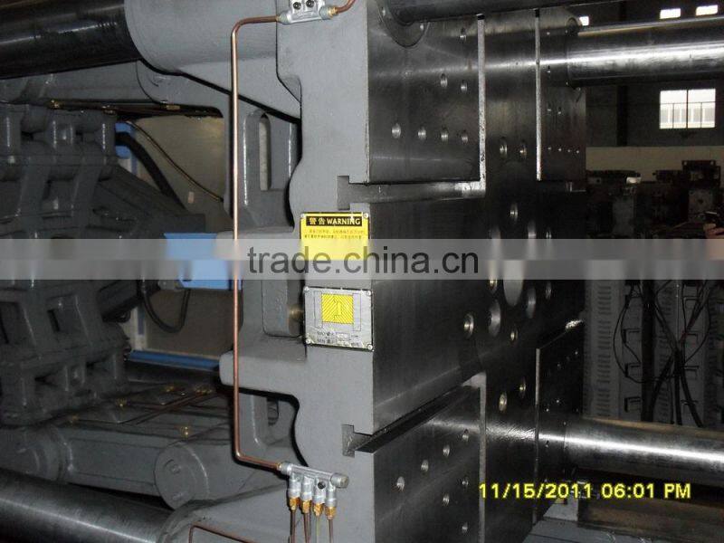 168Ton Plastic spoon injection moulding machine