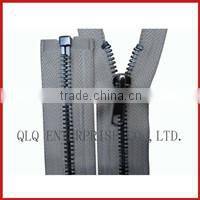 Big teeth plastic zipper