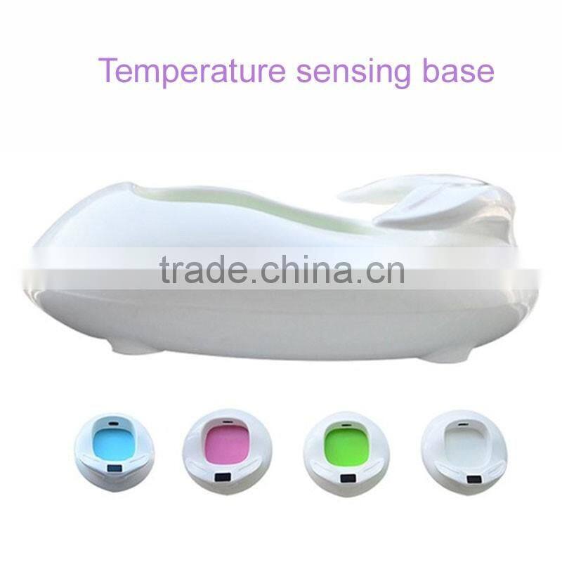 Imitating breast milk feeding design glass baby feeding bottle pink green bule color with temperature sensing base