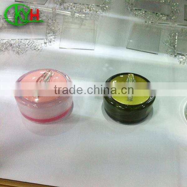 Plastic cosmetic jar