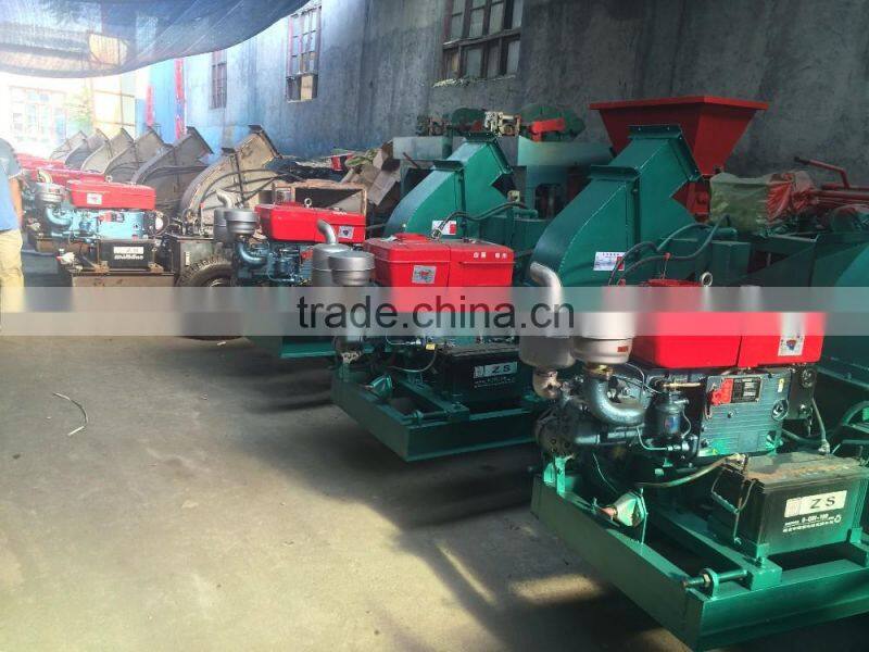 Professional mobile diesel engine wood sawdust crusher with 5-10% discount