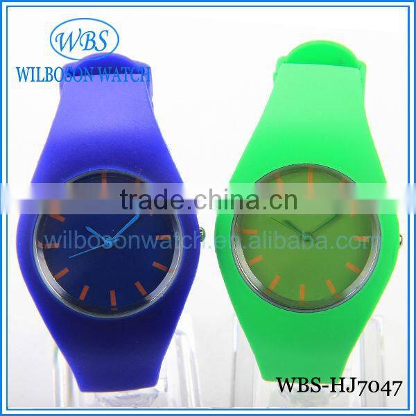 Top brand design latest custom logo lady watch wholesale