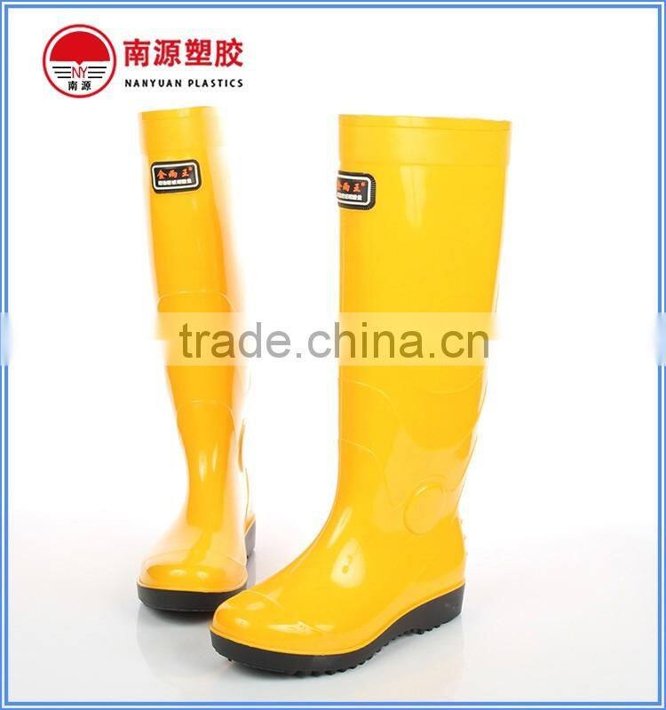 Yellow lightweight fishing work PVC rain boots wholesale