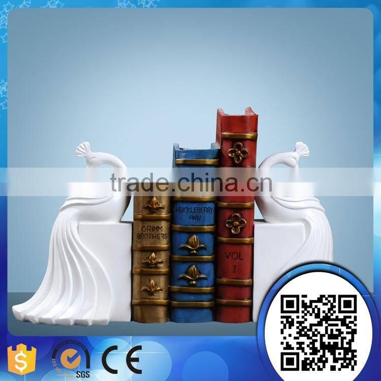 Wholesale polyresin craft white peacock bookends animal bookend for study room decoration