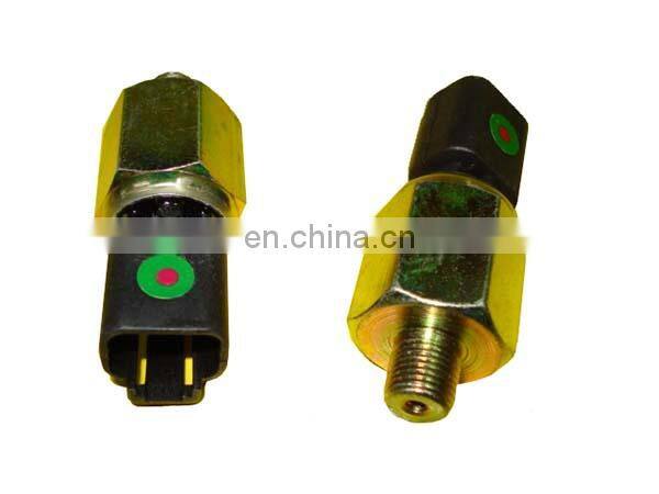 70180327 Diesel Engine Oil Pressure Switch 70180327 diesel engine truck parts