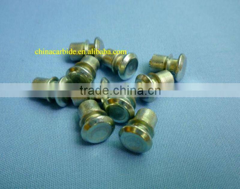 snow tire studs to prevent cars for slipping