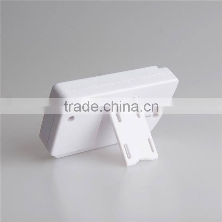 Mini electronic temperature and humidity meter