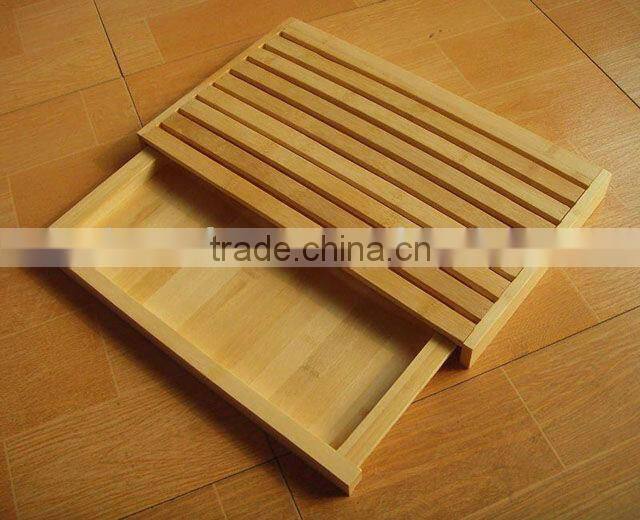 Bamboo bread cutting board (traditional)