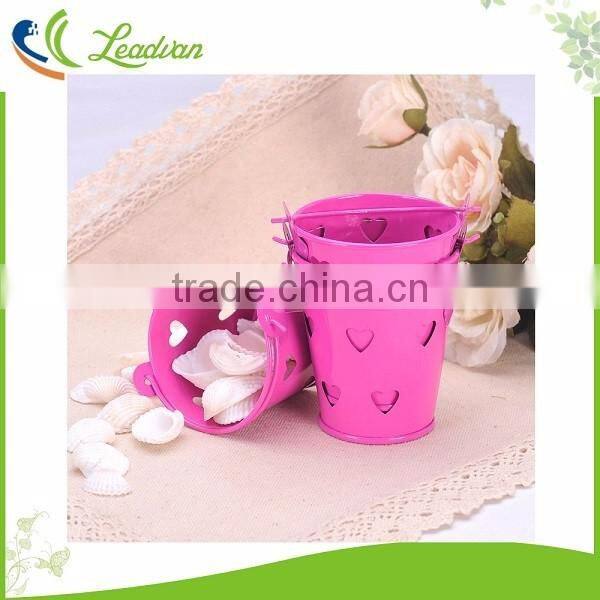 New design small candy buckets wedding pails party favor metal bucket with hollow hearts