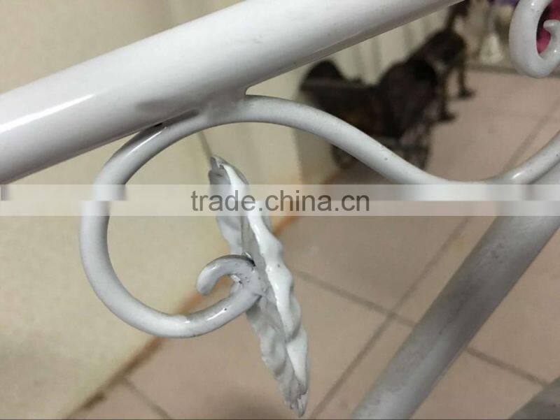 2016 Fashion Design Wrought Iron Bicycle Plant Stand Decoration Bicycle Flower Stand