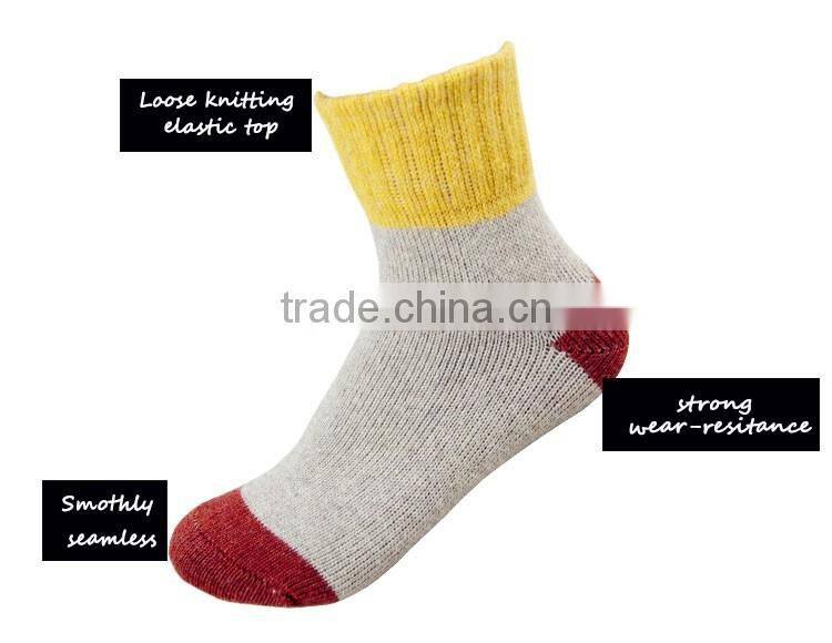 Customized cheap price thick winter women socks