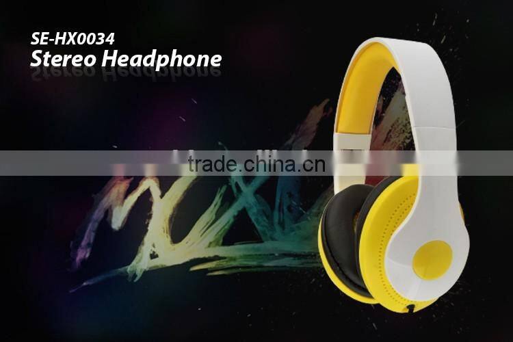 Noise reduction headset for travel, special for by train and by plane