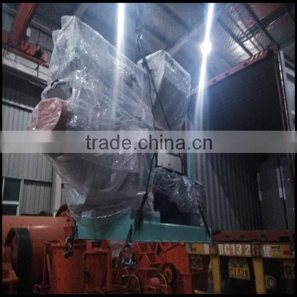 Mechanical press briquette making machine