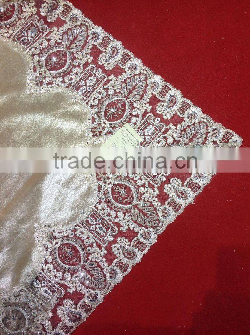 Velvet tablecloth with lace