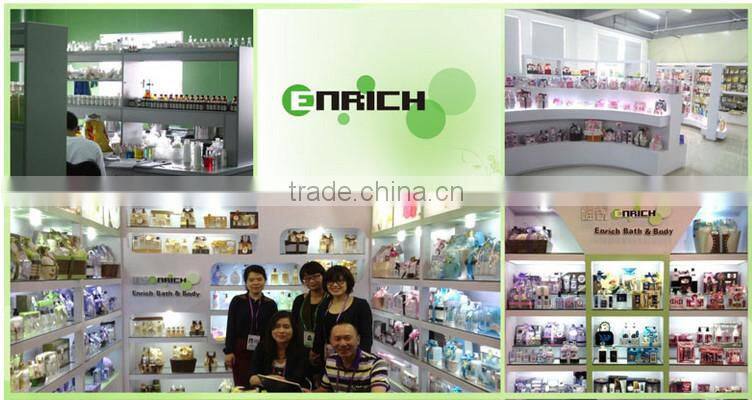 PVC Box 5pcs Natural Camphor Wood