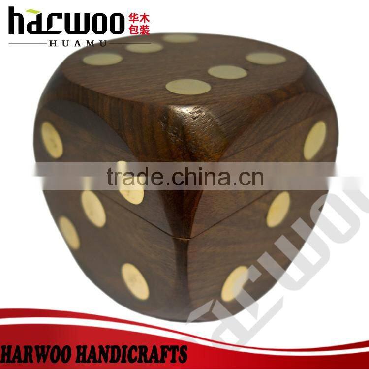 2016 new design wooden dice box,creative wooden box,custom game box