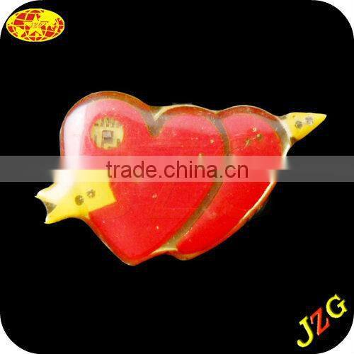 2014 new promotion product Flashing Heart Pin For Valentine's Day