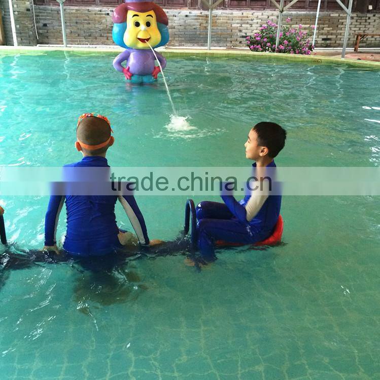 2014 fashion and top design customize kids neoprene wetsuit shorts with stock
