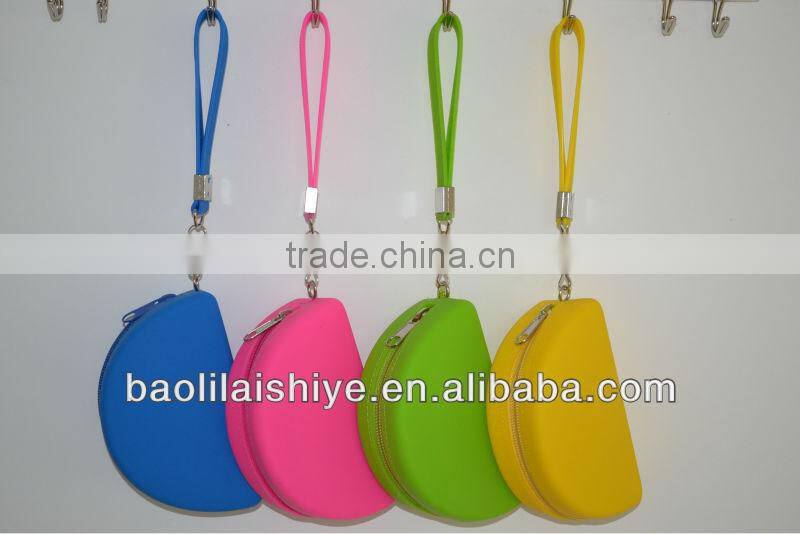 New arrival!!! Portable convenient durable silicone key purse with zipper