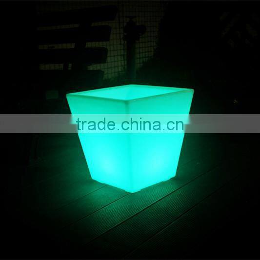 Glowing in the dark flower planter led garden lamp