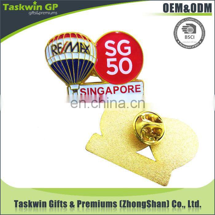 Custom cheap lapel pins with butterfly clutch/Cartoon pig shape funny design metal pin