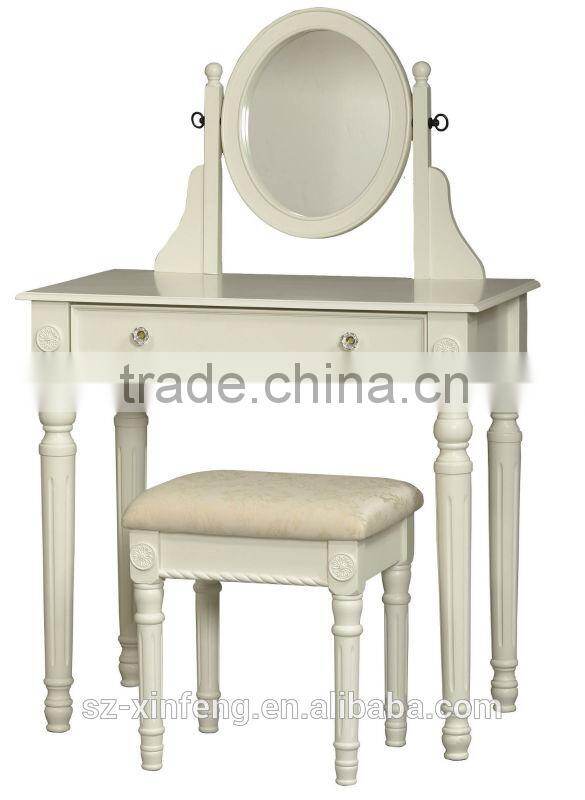 Dressing table & stool with mirror