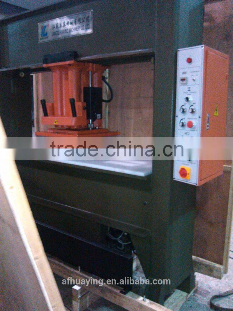 S588 OILDYNAMIC CUTTING PRESSES WITH MOVABLE TROLLEY