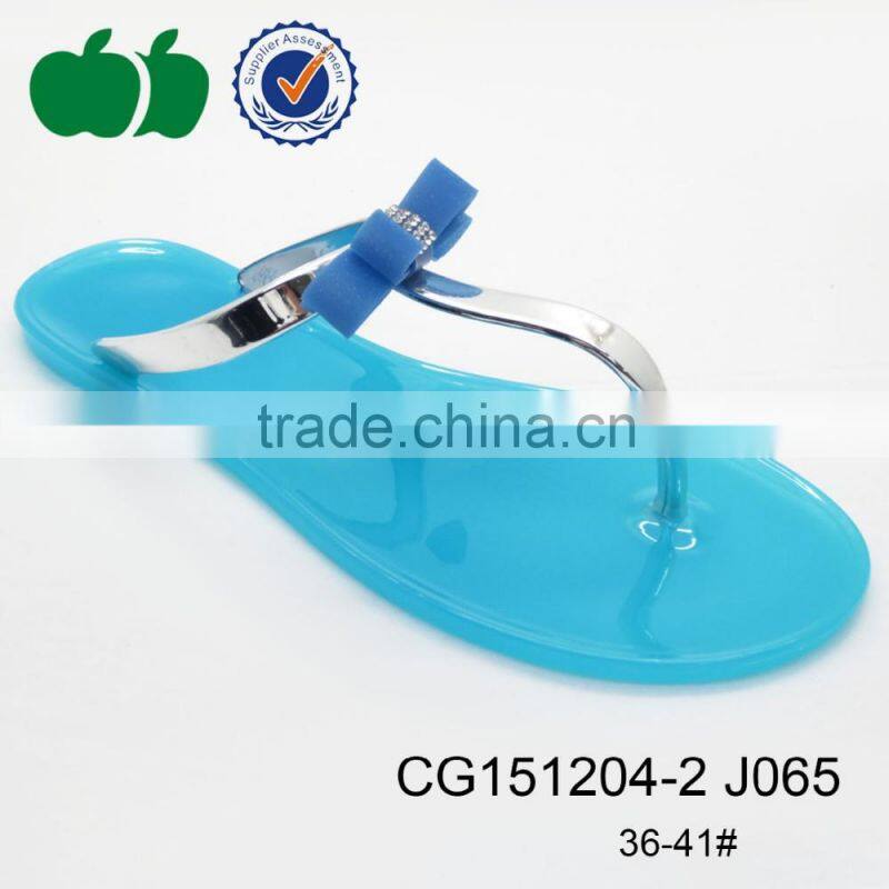 China latest hot popular new design fashion slippers