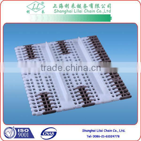 Flush Grid with flights Modular Belts T-2000