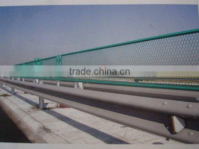expanded metal mesh fence