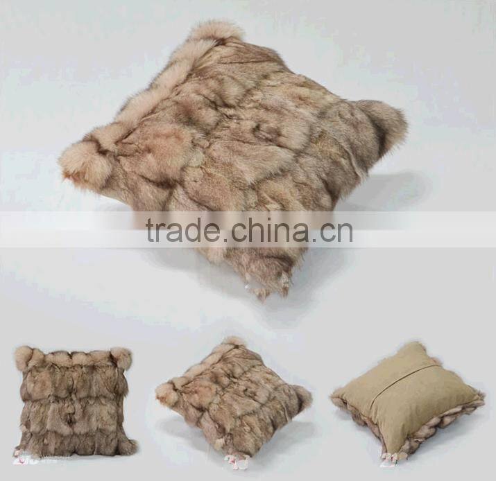 Vogue Design Home Textile Pieced Fox Head Fur Pillow Case Animal Fur Pillow Could Custom