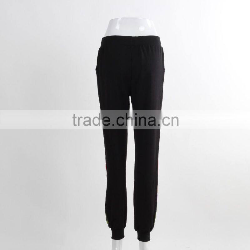 F5W30178 Ladies Contrast Panel Flower Print Jogger Pants