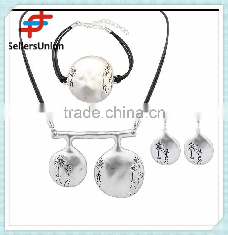 No.1 yiwu exporting commission agent wanted pu black long chain necklace/earrings/bracelet jewelery set