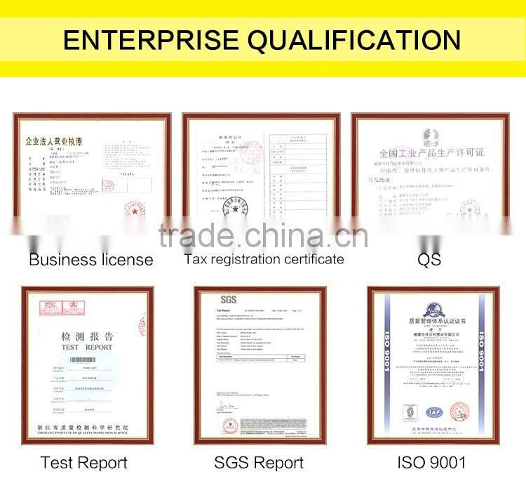 Factory supply Golden Screw Cap Wholesale Light Bulb Shape Plastic Juice Beverage Bottle