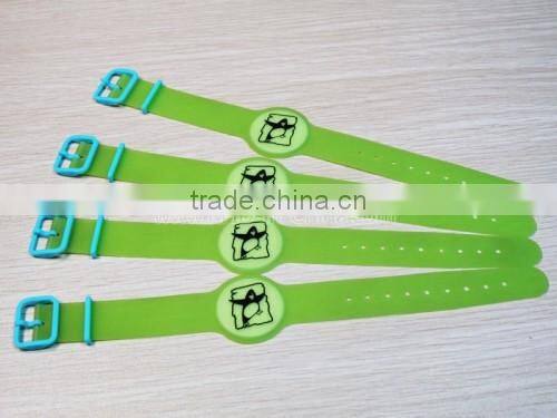 125KHz/134.2KHz/13.56MHz RFID Green Wristbands, Colorful PVC RFID Wristbands for Events/Party