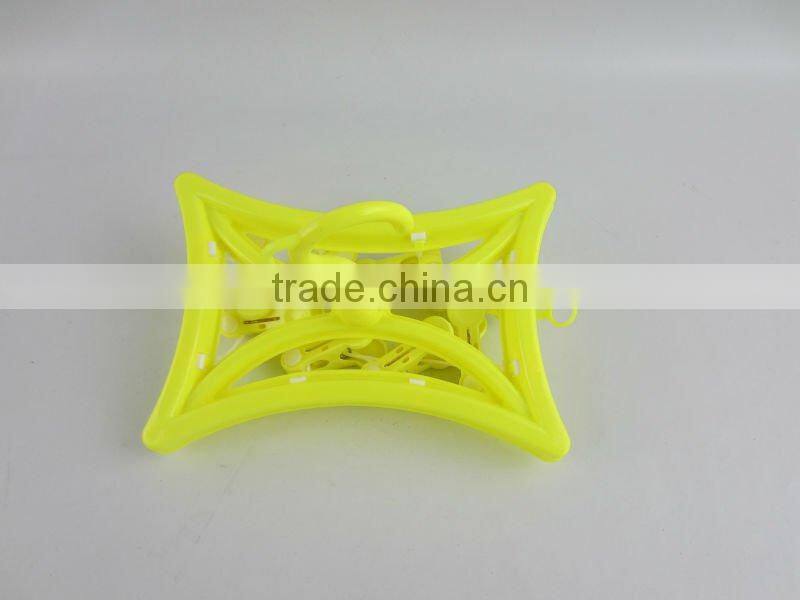 Plastic Folding Multi-functional Clothes Hanger with 8Clips 8074