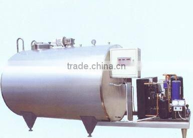 Refrigerated bulk milk cooler