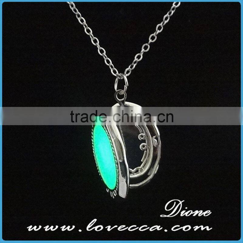 Gorgeous Glowing Jewelry Glow in the Dark Necklace