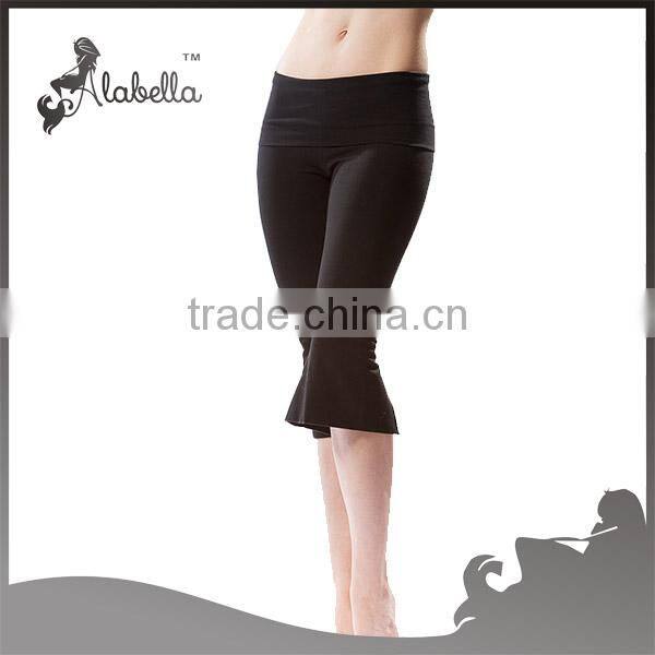 Contour rolldown V slit capri small flare at lower calf