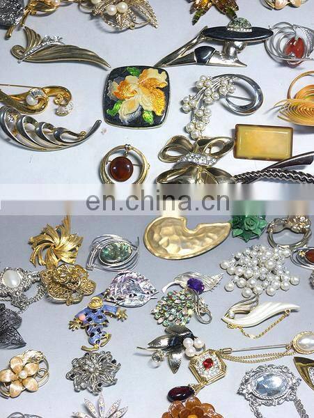 Fashionable wholesale used brooch jewelry