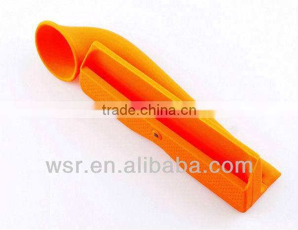 Hot silicone horn for iPad