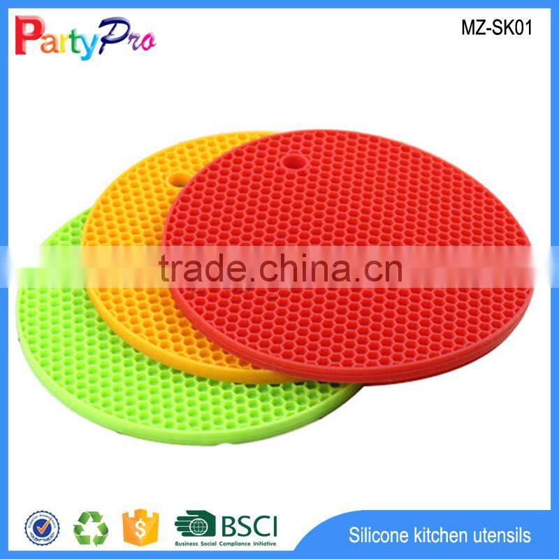 2015 New Alibaba China promotion product, eco-friendly, FDA and LFGB certificated, colorful silicone pot handle holder