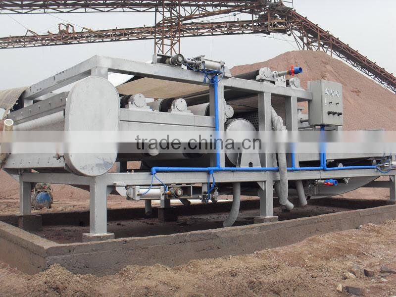 Solid waste meterial dewatering belt filter press