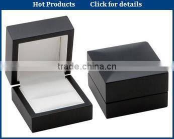 Foamed gift ring box