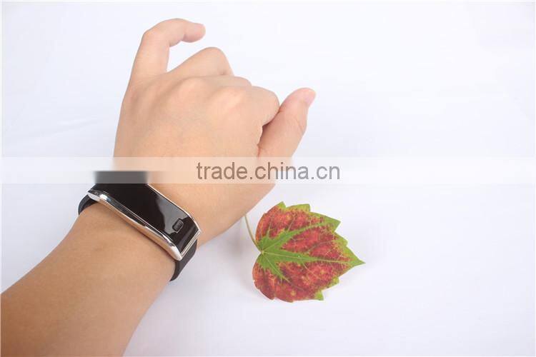 smart bracelet watch KQ-H03 anti-lost/remote camera/vibration alarm clock