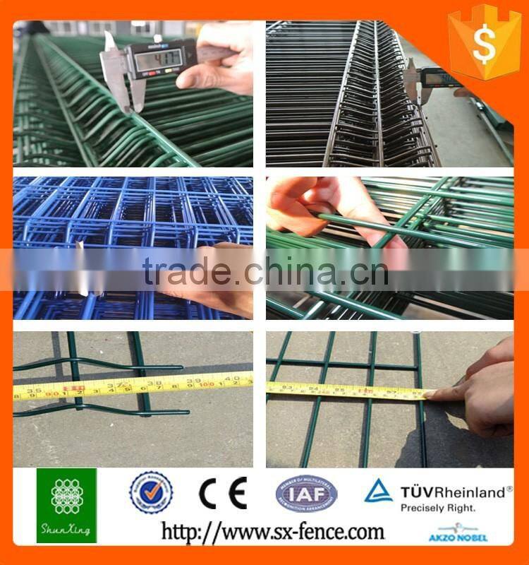 Fast Delivery Powder Coated Welded Iron Wire Mesh Fence