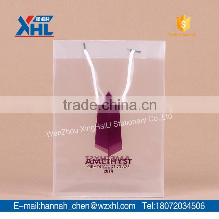 Custom New products Cheap fashiong transparent PP plastic handle bag with UV printing
